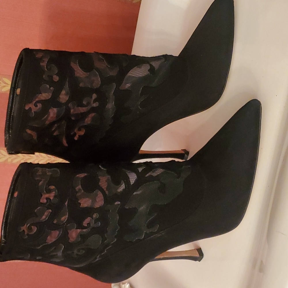 Manolo Mesh Booties - Picture 2 of 6